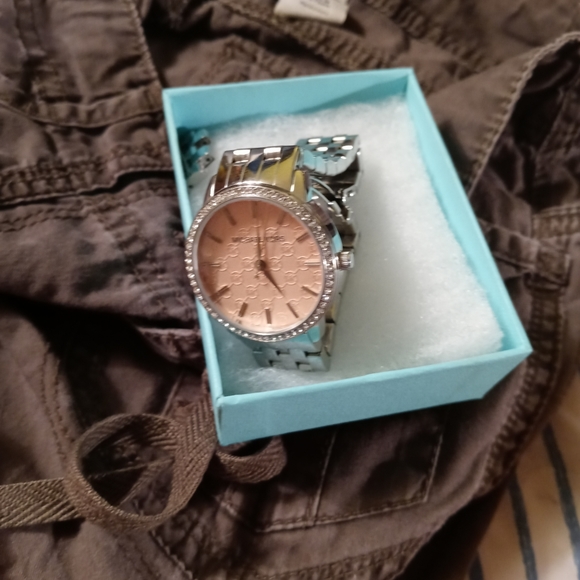 Women's mk watch - Picture 3 of 11